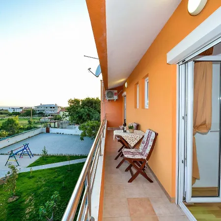 Apartamento Bonex-3 By Interhome *