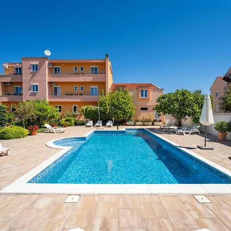 Bonex-3 By Interhome Privlaka (Zadar)